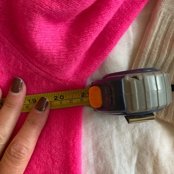 Golden Sun Women’s Cashmere Sweater Apres X SkI in Pink Barbiecore Pullover - Picture 4 of 7